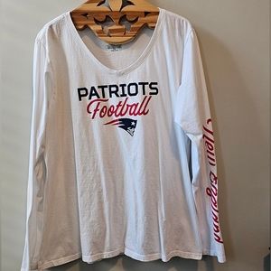 FANATICS New England Patriots Football Long Sleeve V Neck Tee Shirt